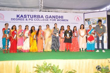 Manasuku Nachindi Movie Team At Kasturba Gandhi College